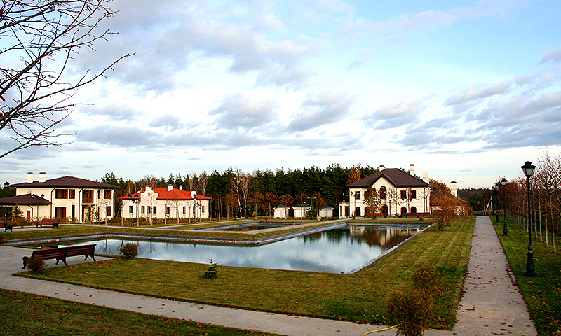 Ландшафтные работы в поселке Château Souverain